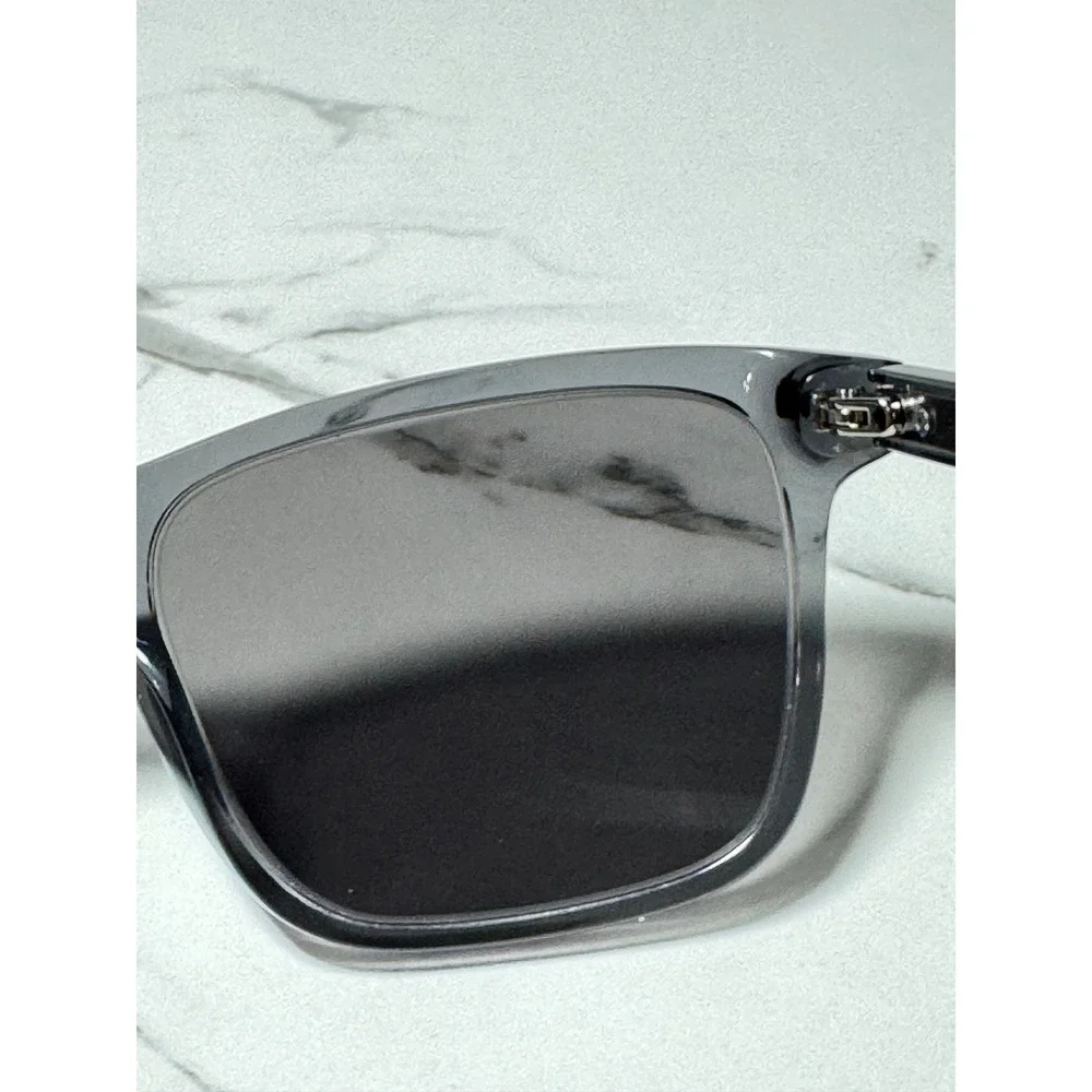 Robert Mitchel Suns Gray Square Sunglasses RMS 20212-GR 52-18-145 MSRP 160